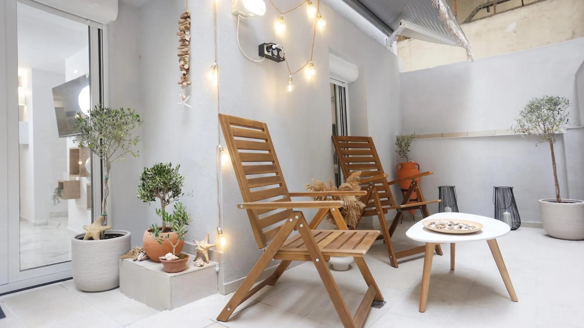 Milou 40 Downtown Apartment Thessaloniki Greece