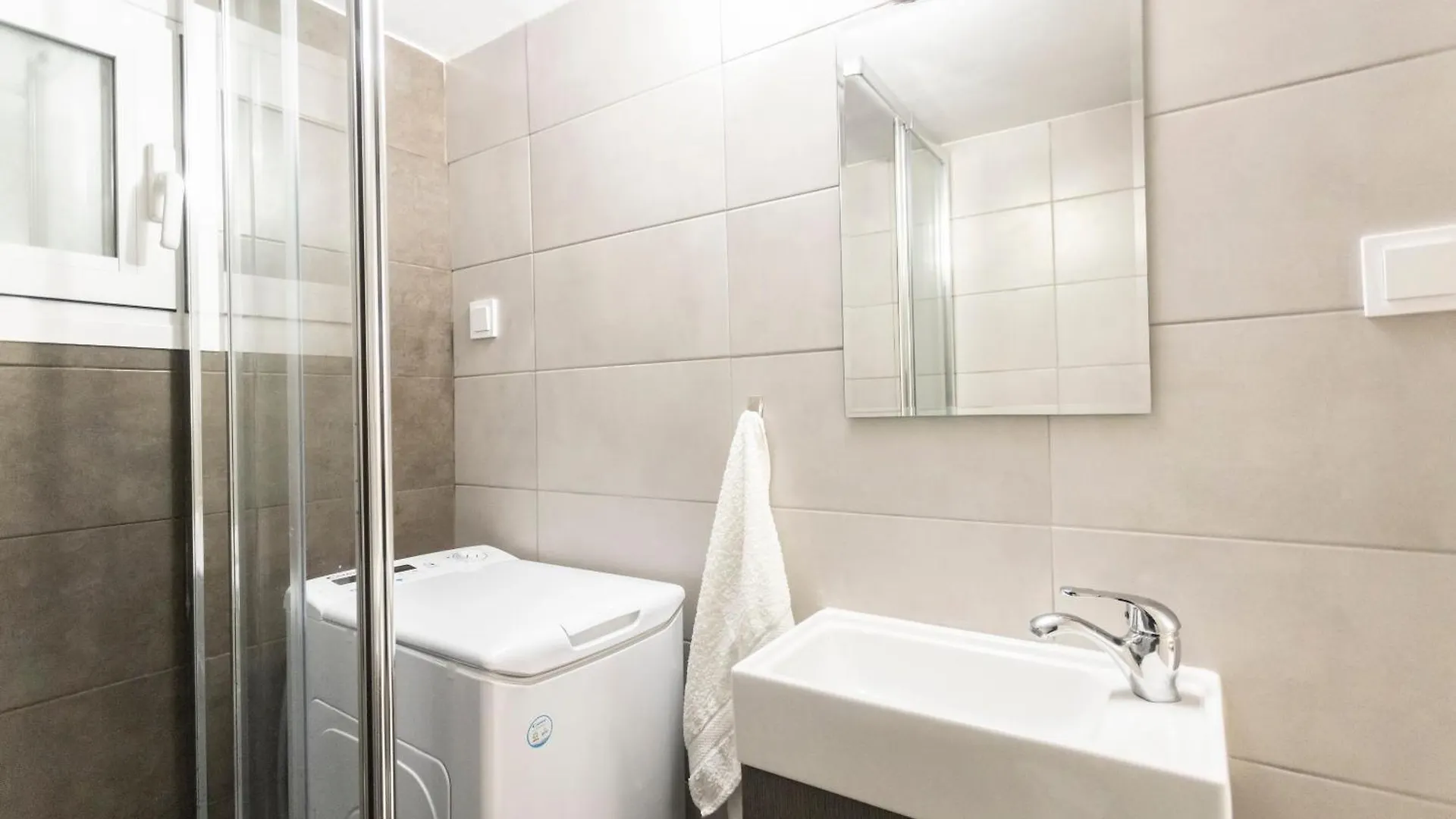 Milou 40 Downtown Apartment Thessaloniki Greece